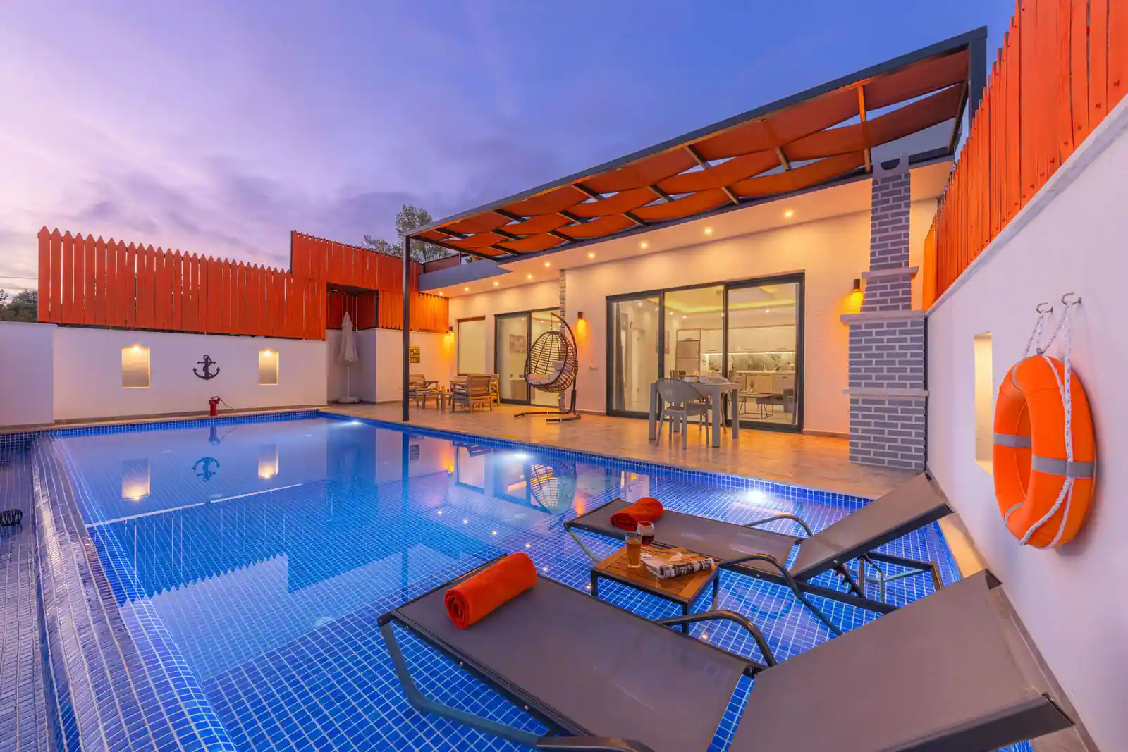 4 Bedroom Duplex Shortlet With Private Pool